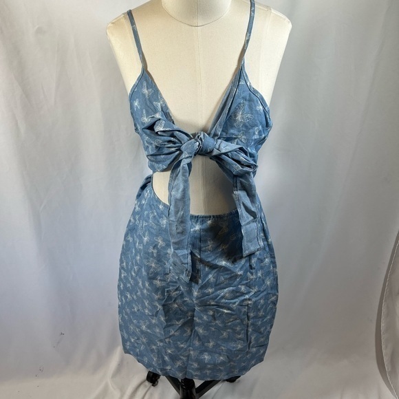SHEIN Dresses & Skirts - Shein Butterfly Dress
